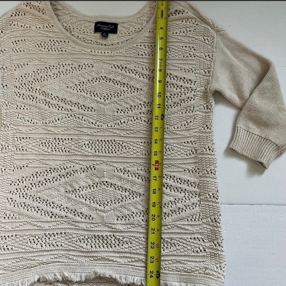 American Eagle Cream Sweater - Picture 5 of 7